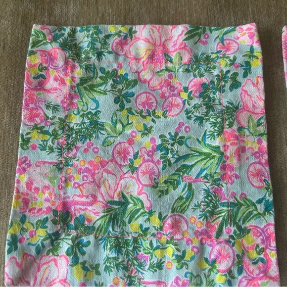 Lilly Pulitzer Fruity  Flamingo Cocktail Napkins Set of 4 - Picture 5 of 7